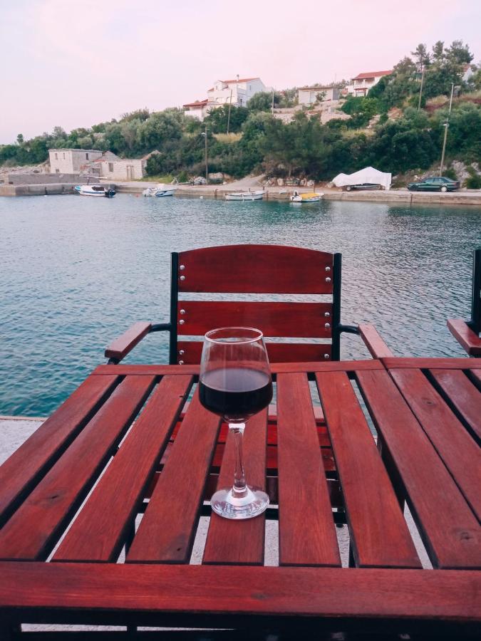 Holiday Home - Pavenka Donje Selo na Šolti Eksteriør billede
